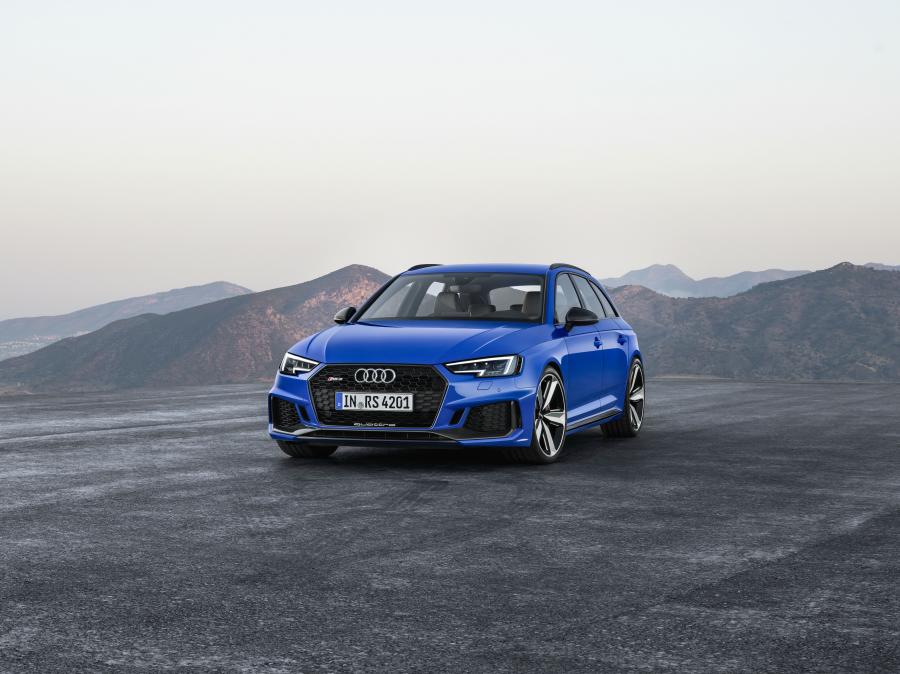  Audi RS4 Avant (B9) 2017 года  (WW) (фото 12 из 57)